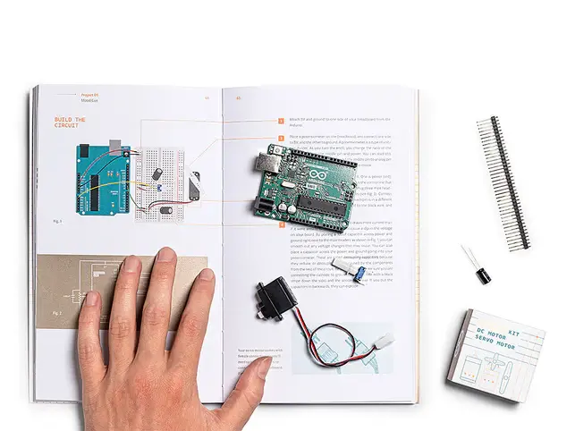 K000007._Arduino starter kit_RATO Education 4.webp